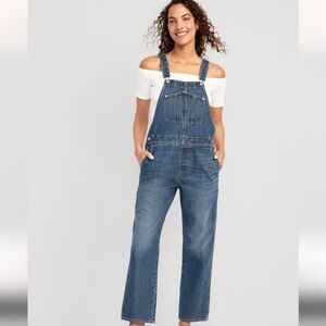 Old Navy slouchy straight jean overalls size 10 medium wash denim